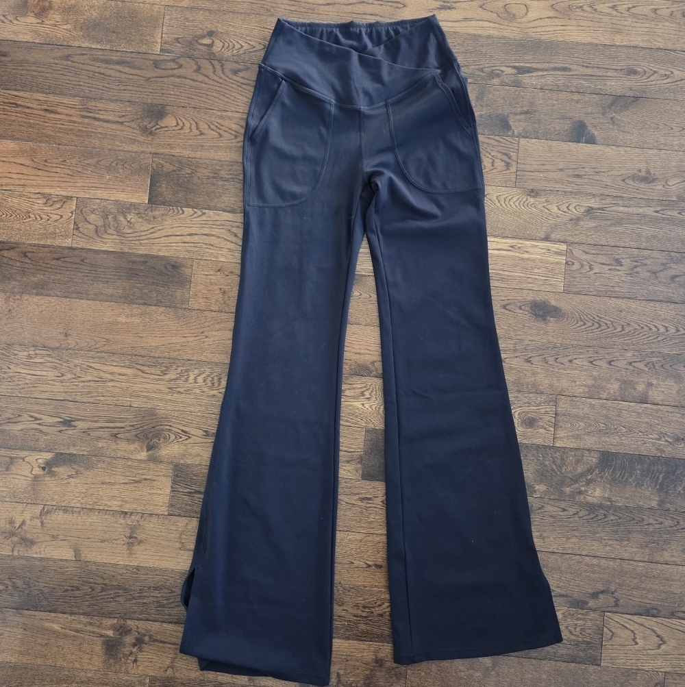 Black Crossover Waistband Flared Athletic Legging Pants Size Small